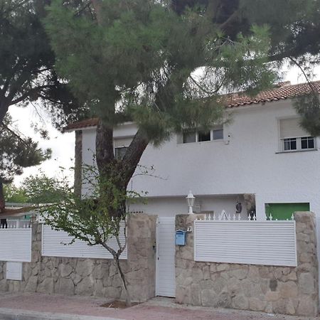 Casa Pinares Hotel Мостолес Екстериор снимка