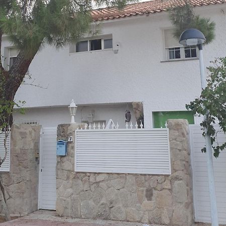 Casa Pinares Hotel Мостолес Екстериор снимка